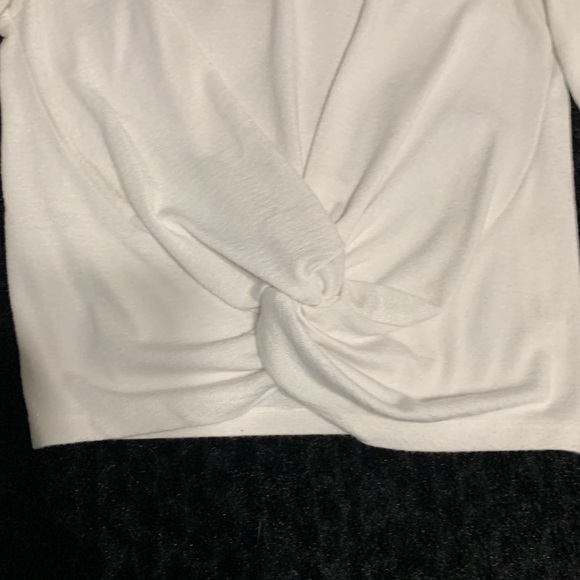 Wilfred White Tee - Picture 3 of 3